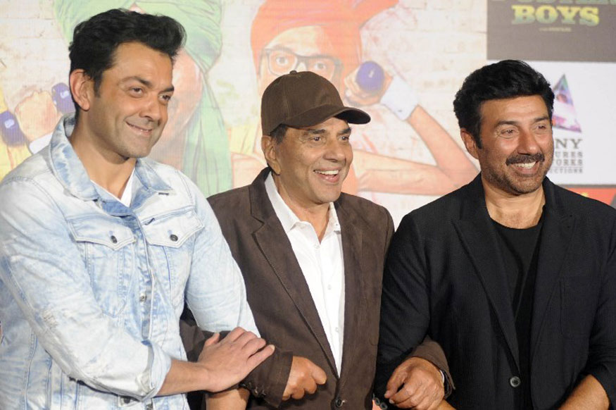 875px x 582px - Dharmendra-with-his-sons-Bobby-Deol-and-Sunny-Deol - Tricity Chandigarh